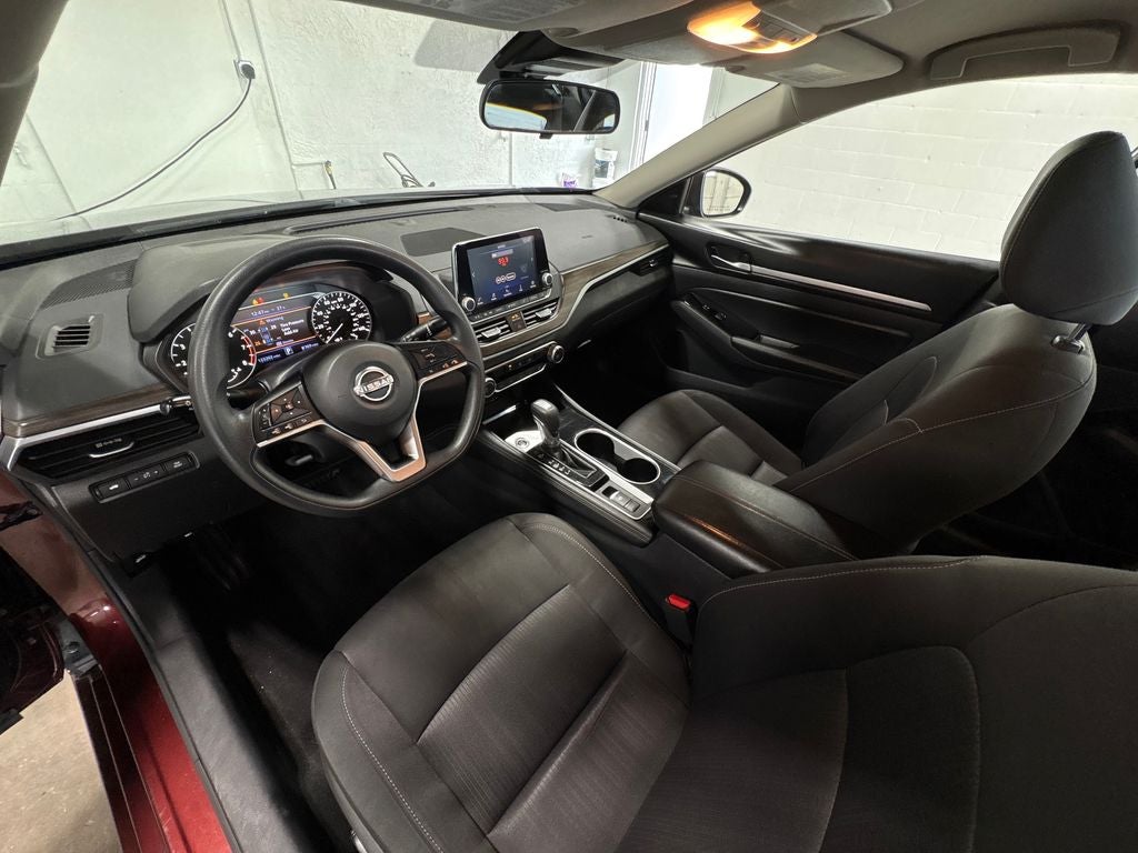 2023 Nissan Altima 2.5 SV Apple Car Play