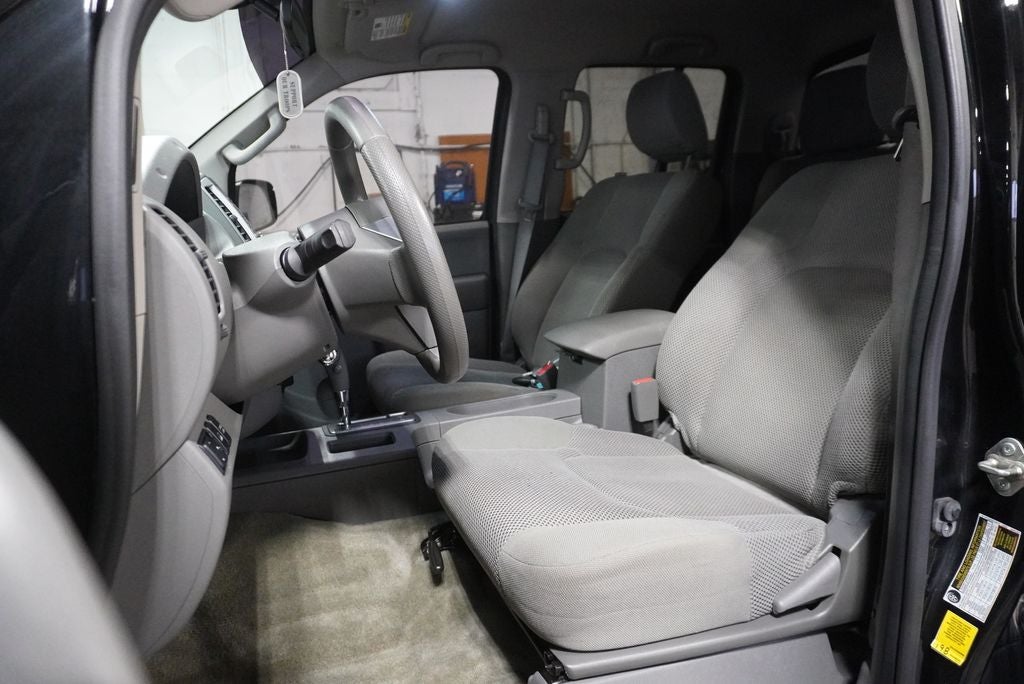 2016 Nissan Frontier SV Remote keyless entry