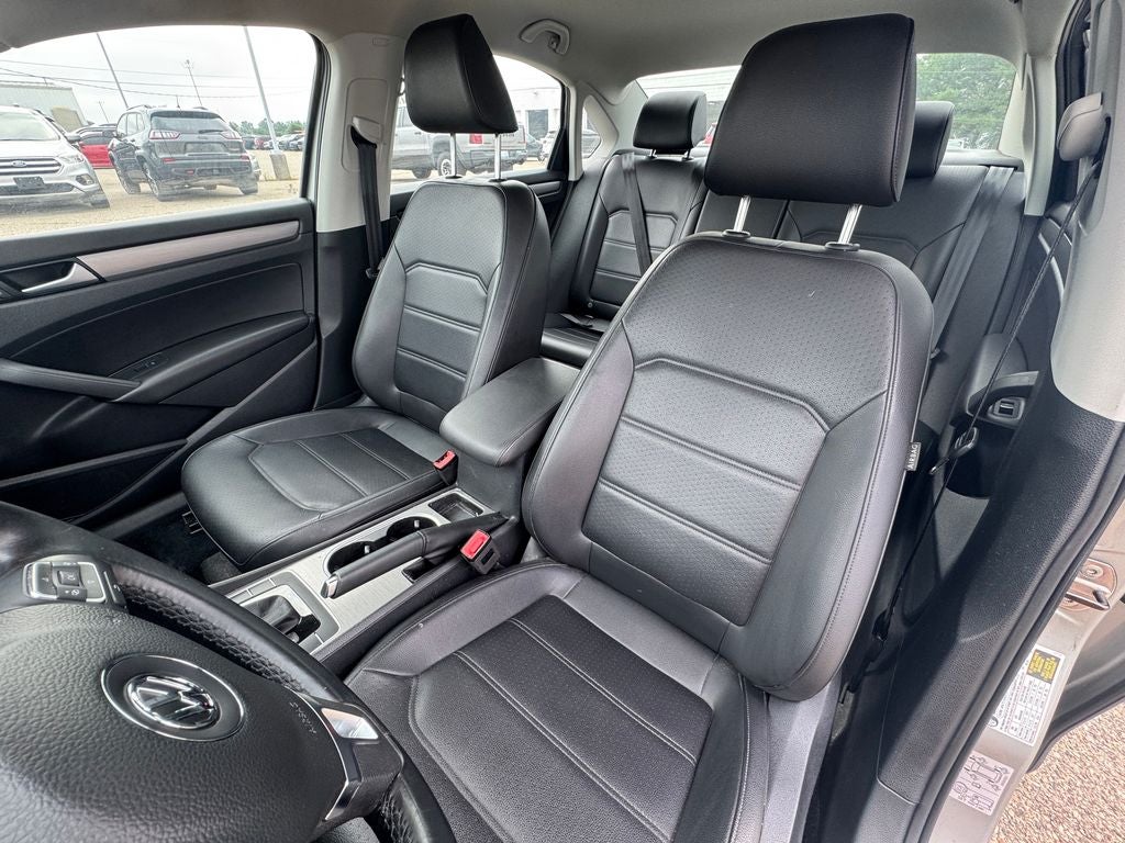 2014 Volkswagen Passat 1.8T SE