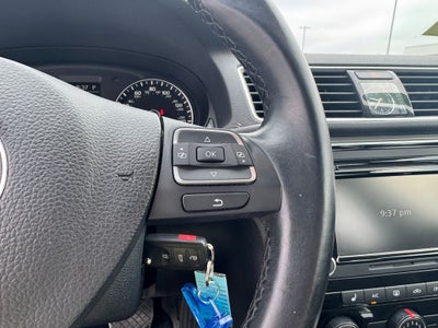 2014 Volkswagen Passat 1.8T SE