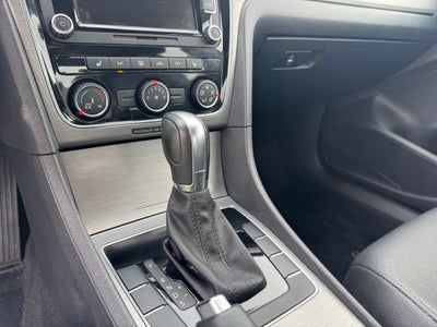 2014 Volkswagen Passat 1.8T SE