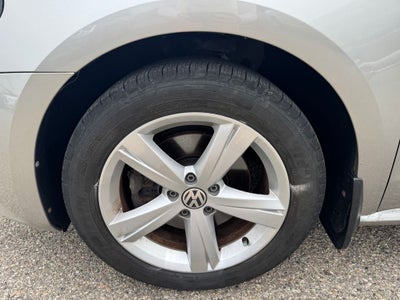 2014 Volkswagen Passat 1.8T SE