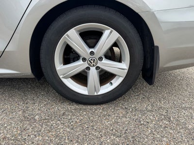 2014 Volkswagen Passat 1.8T SE