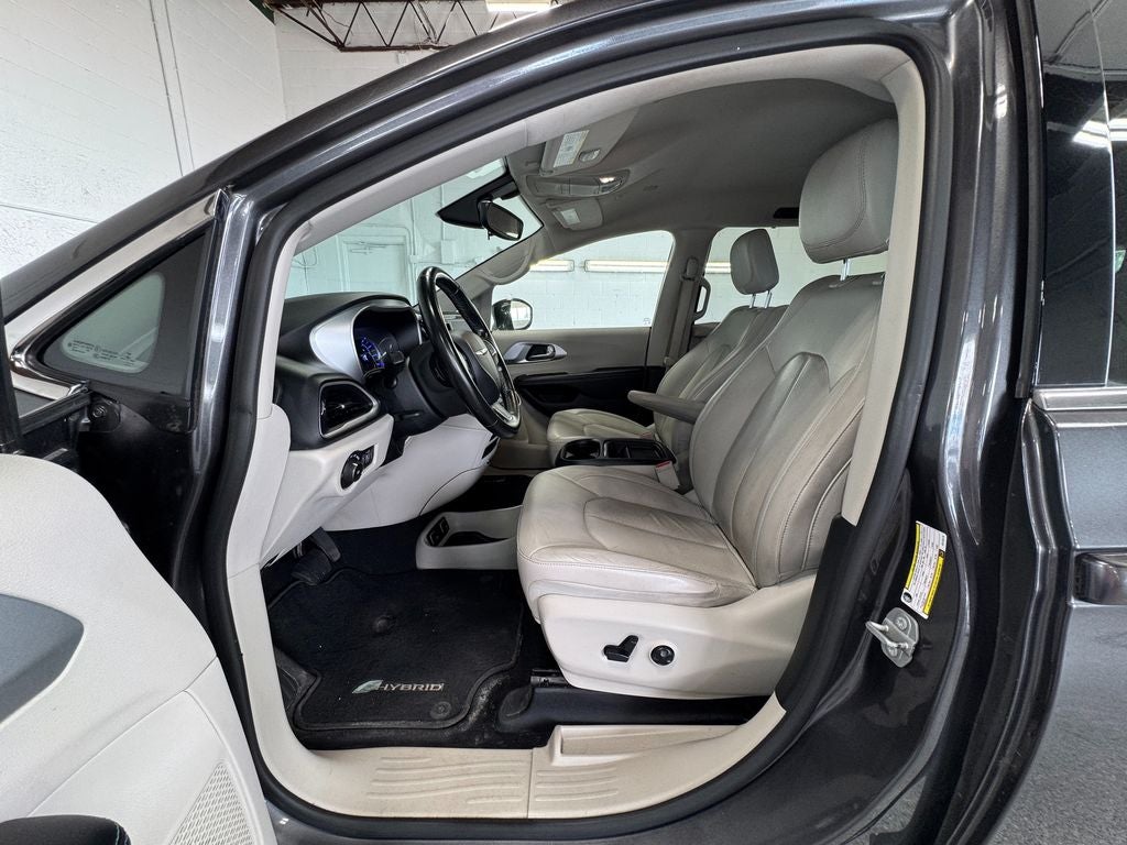 2018 Chrysler Pacifica Hybrid Touring L