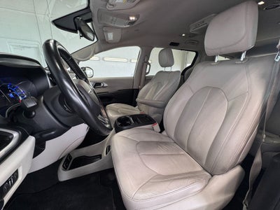 2018 Chrysler Pacifica Hybrid Touring L