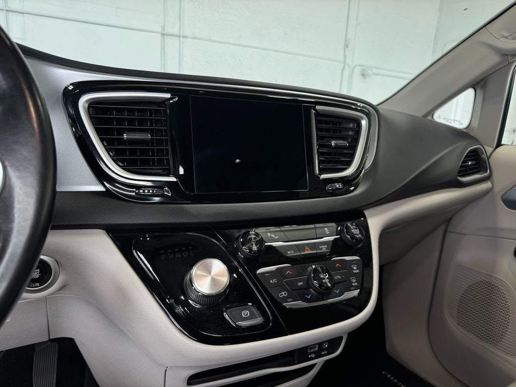 2018 Chrysler Pacifica Hybrid Touring L