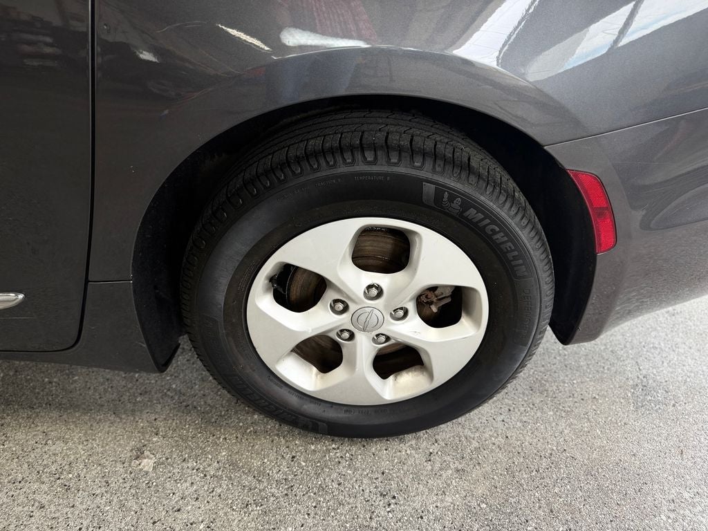 2018 Chrysler Pacifica Hybrid Touring L