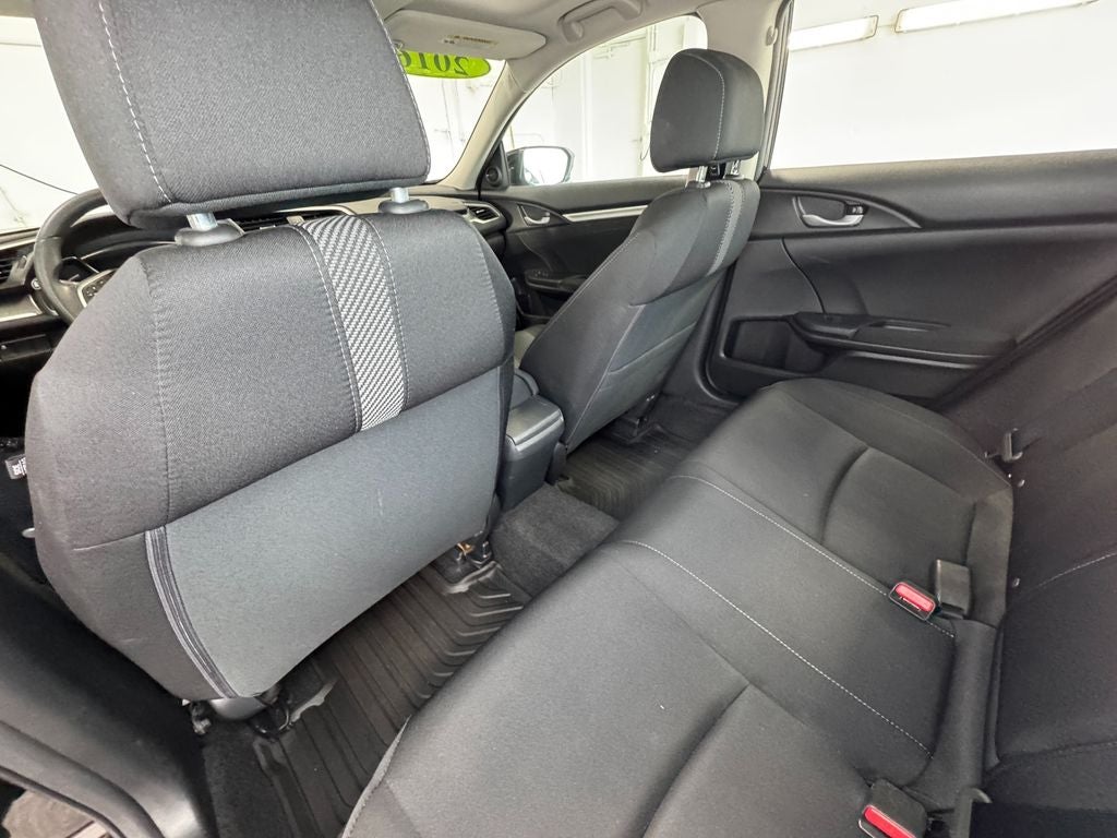 2016 Honda Civic EX Radio: 180-Watt AM/FM Audio System