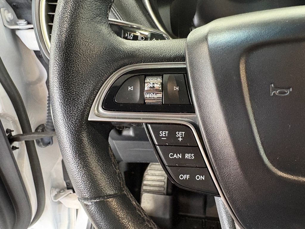 2019 Lincoln Nautilus Standard Alloy wheels
