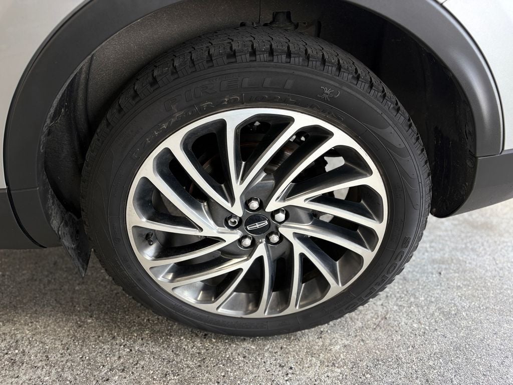 2019 Lincoln Nautilus Reserve Panoramic Vista Roof