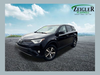 2018 Toyota RAV4 XLE Power moonroof