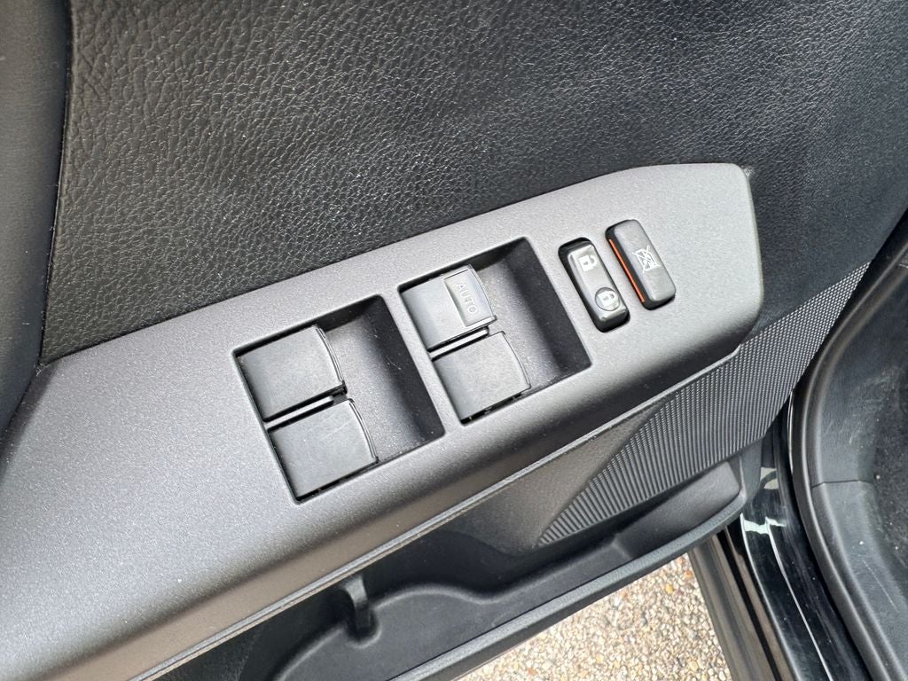 2018 Toyota RAV4 XLE Power moonroof