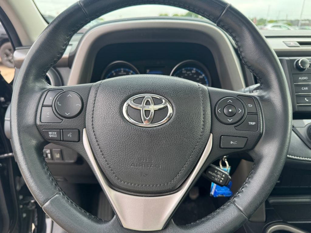 2018 Toyota RAV4 XLE Power moonroof