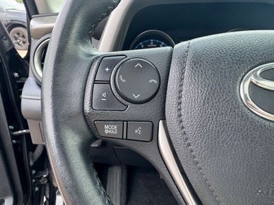 2018 Toyota RAV4 XLE Power moonroof