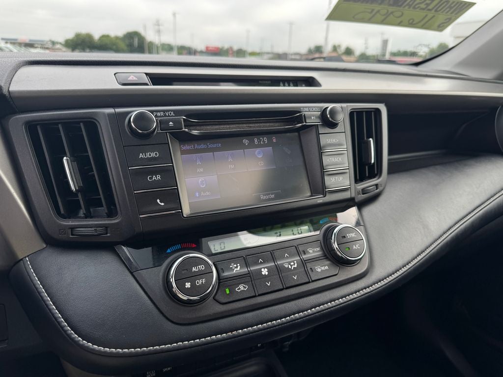2018 Toyota RAV4 XLE Power moonroof