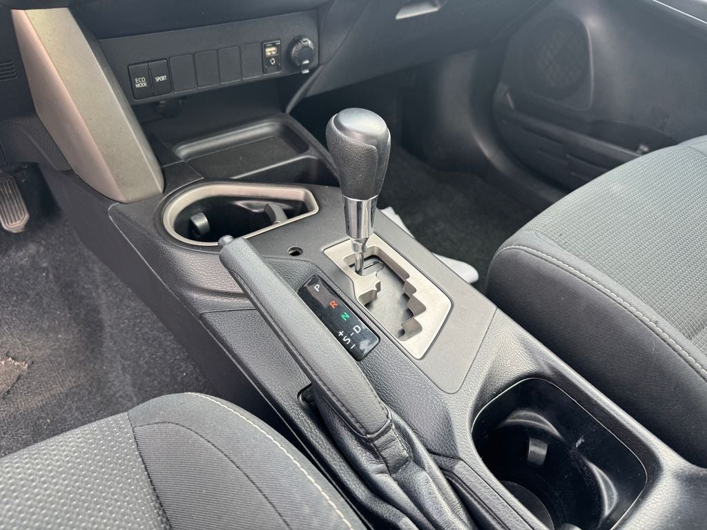 2018 Toyota RAV4 XLE Power moonroof