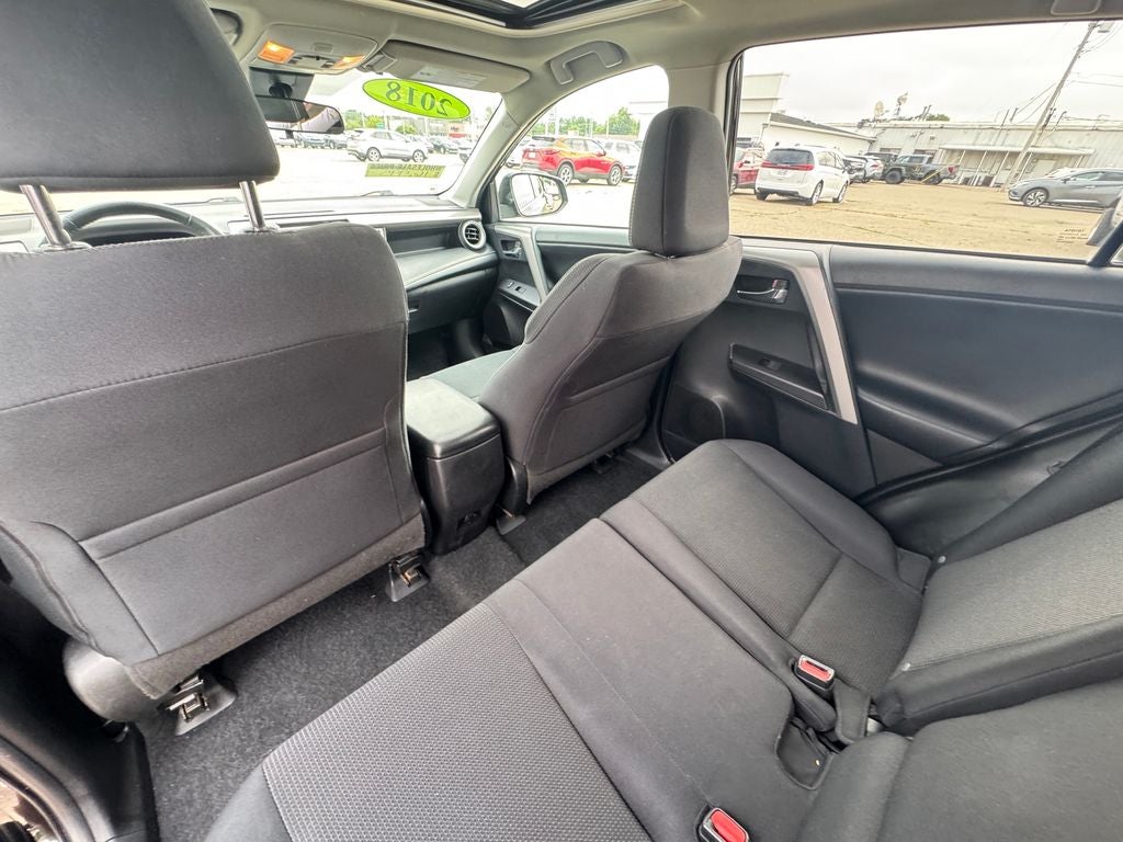 2018 Toyota RAV4 XLE Power moonroof