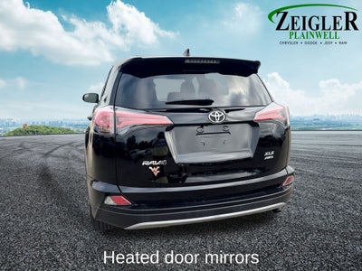 2018 Toyota RAV4 XLE Power moonroof