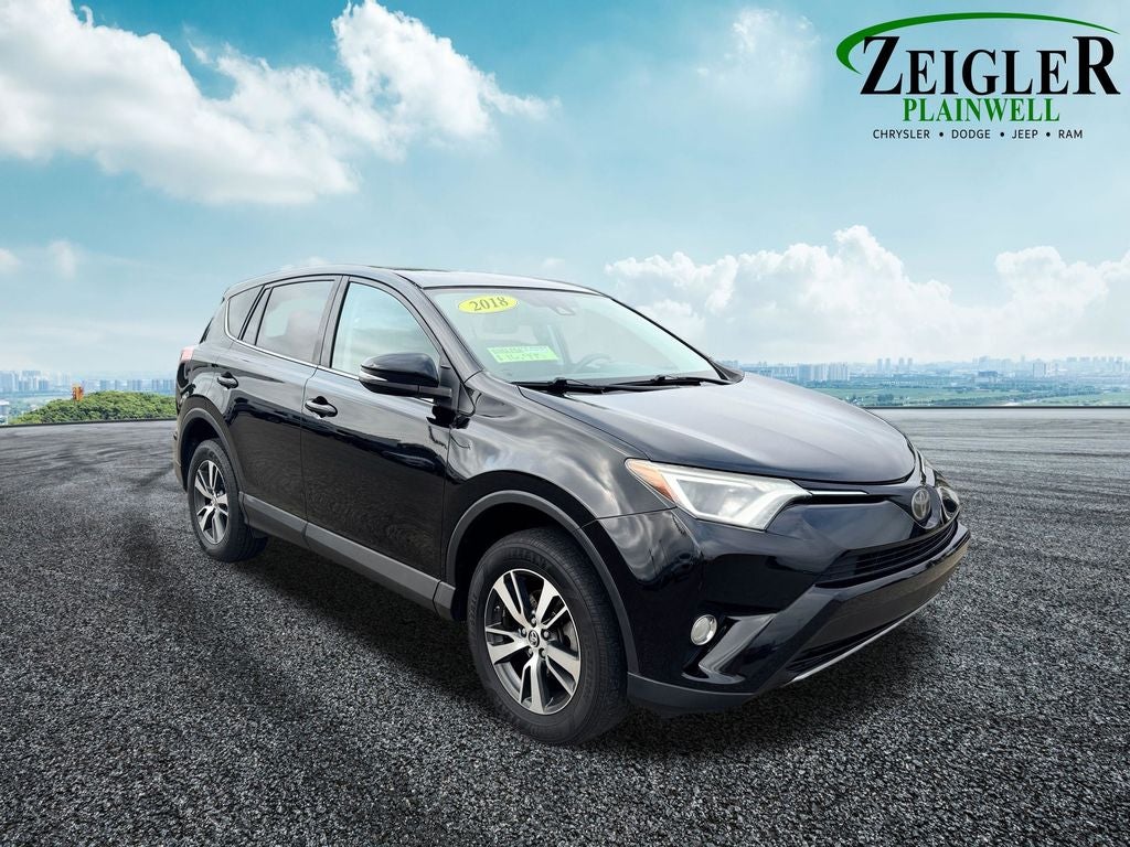 2018 Toyota RAV4 XLE Power moonroof