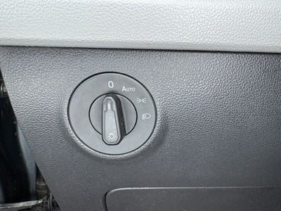 2022 Volkswagen Taos 1.5T S Alloy wheels