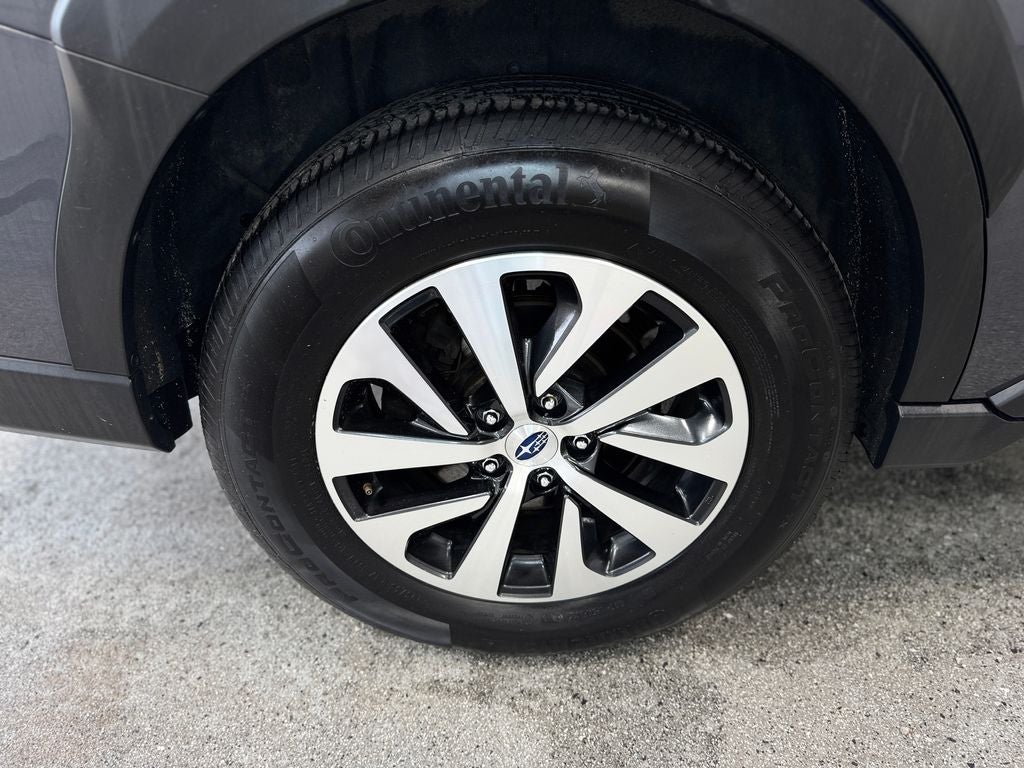 2023 Subaru Outback Premium Alloy wheels