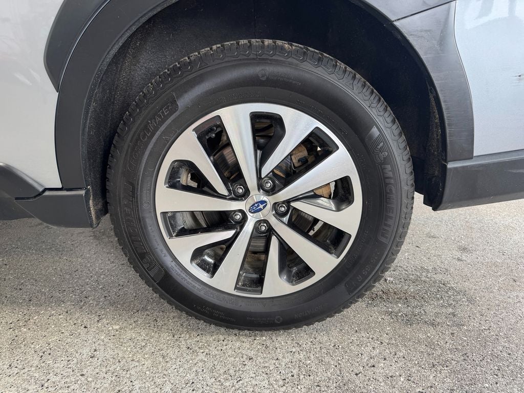 2023 Subaru Outback Premium Alloy wheels