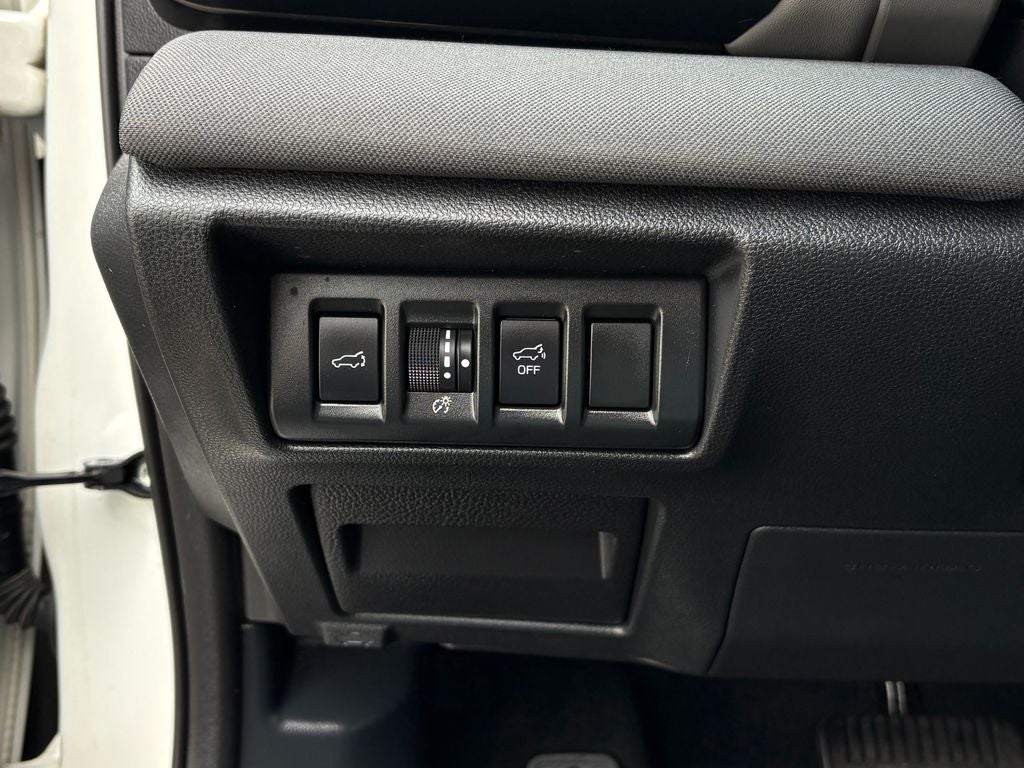 2024 Subaru Outback Premium Alloy wheels