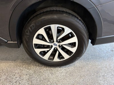 2022 Subaru Outback Premium BSD & RCTA & Keyless Access & Push Button Start
