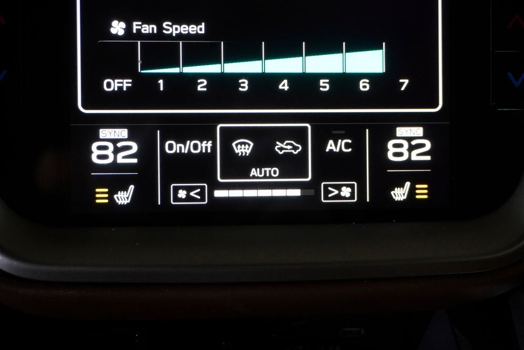 2021 Subaru Outback Touring XT Power moonroof & Navigation System