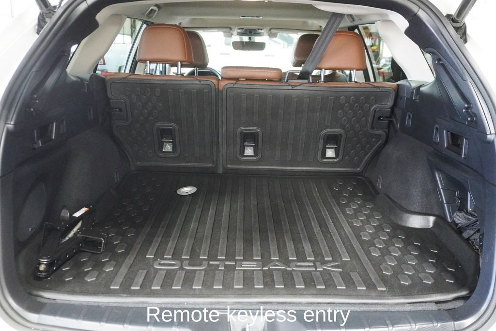 2021 Subaru Outback Touring XT Power moonroof & Navigation System