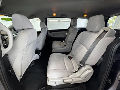 2021 Honda Odyssey LX 3rd row seat