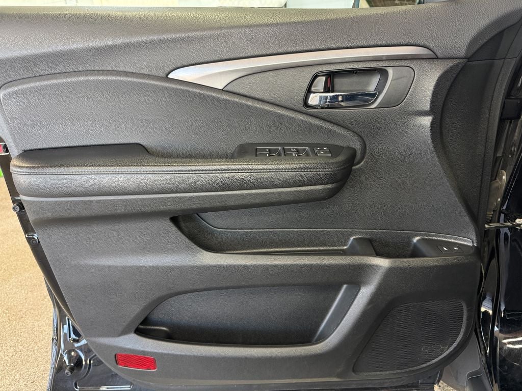 2017 Honda Pilot EX-L w/Navigation