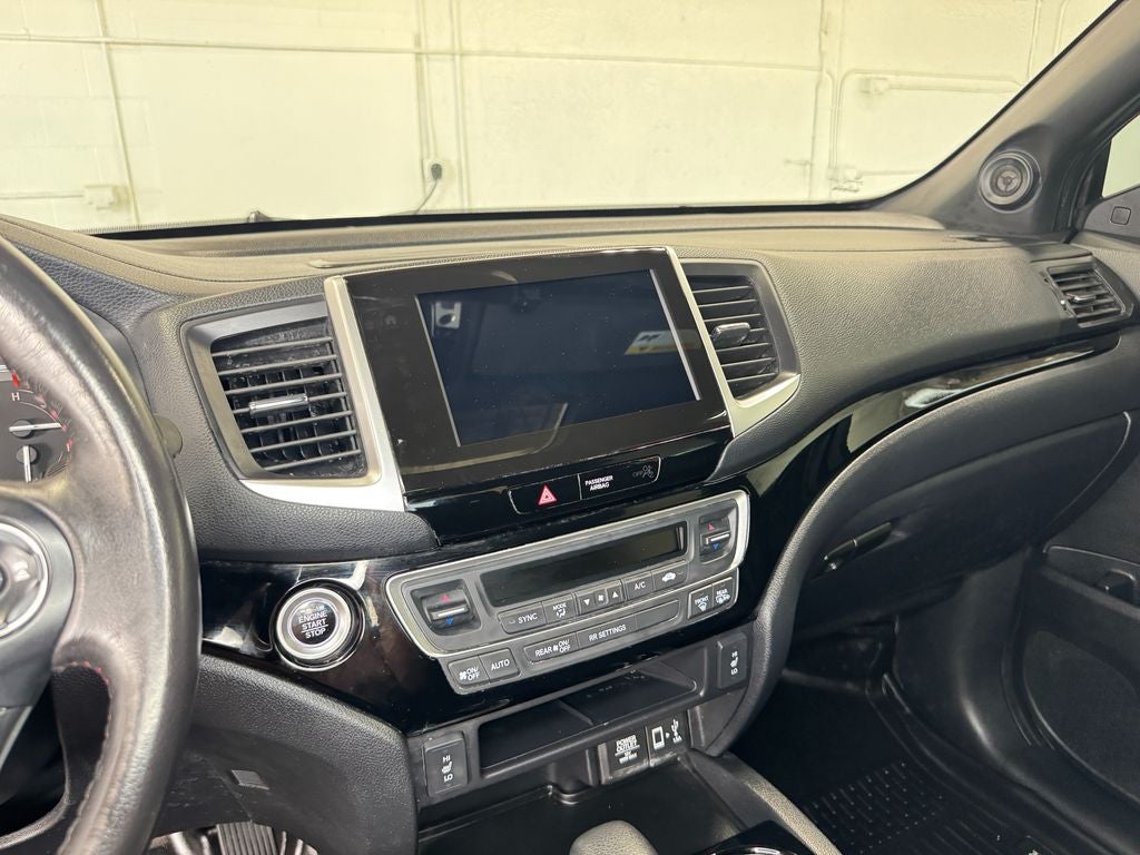 2019 Honda Ridgeline Black Edition Power moonroof