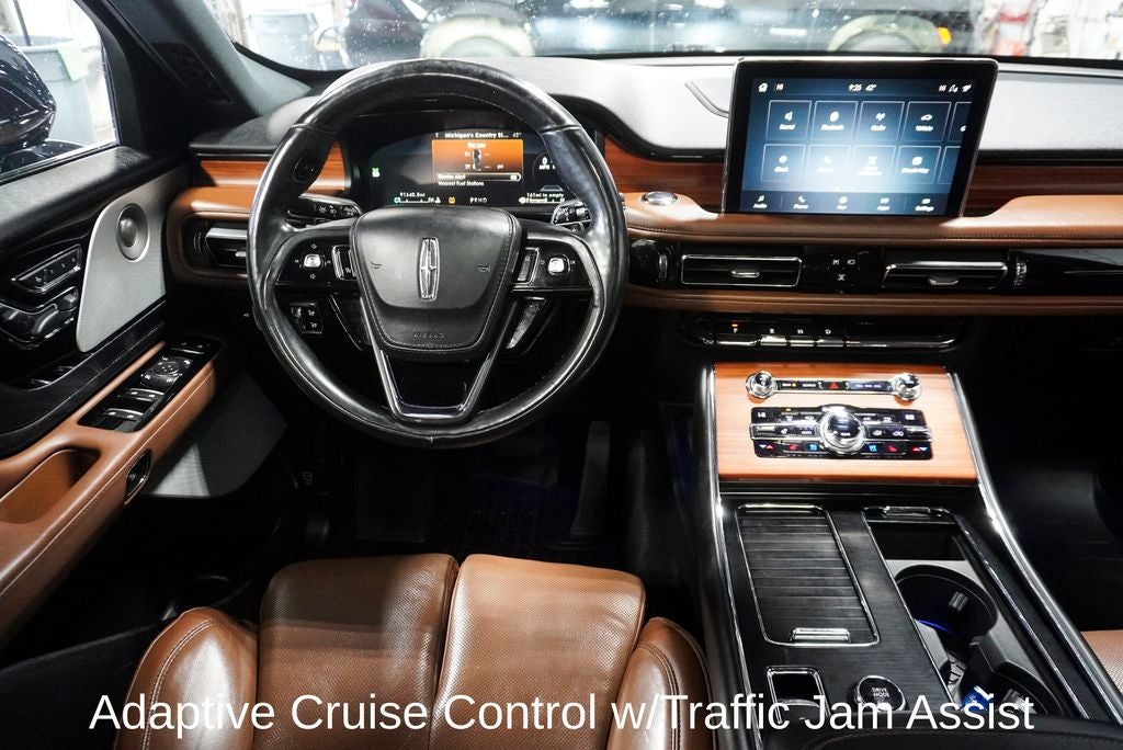 2020 Lincoln Aviator Reserve Panoramic Moonroof & Navigation System