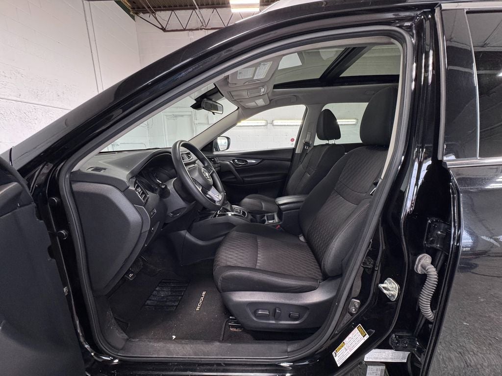 2020 Nissan Rogue SV Power Panoramic Moonroof