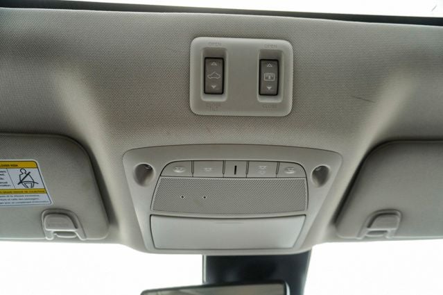 2024 Nissan Murano SL Power moonroof & Navigation System