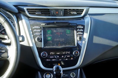2024 Nissan Murano SL Power moonroof & Navigation System