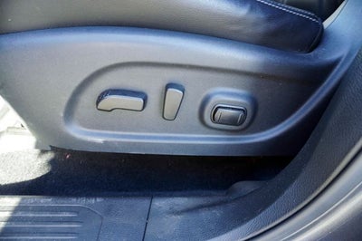 2024 Nissan Murano SL Power moonroof & Navigation System