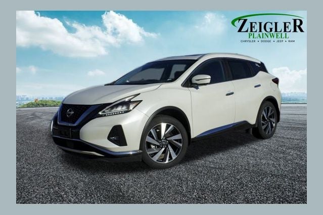 2024 Nissan Murano SL Power moonroof & Navigation System