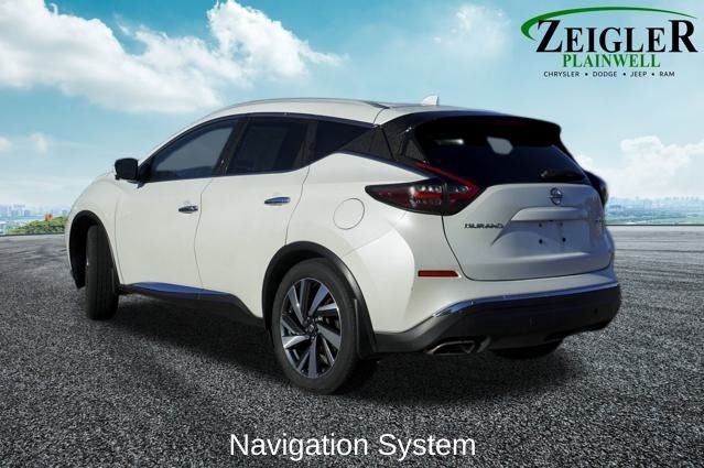2024 Nissan Murano SL Power moonroof & Navigation System