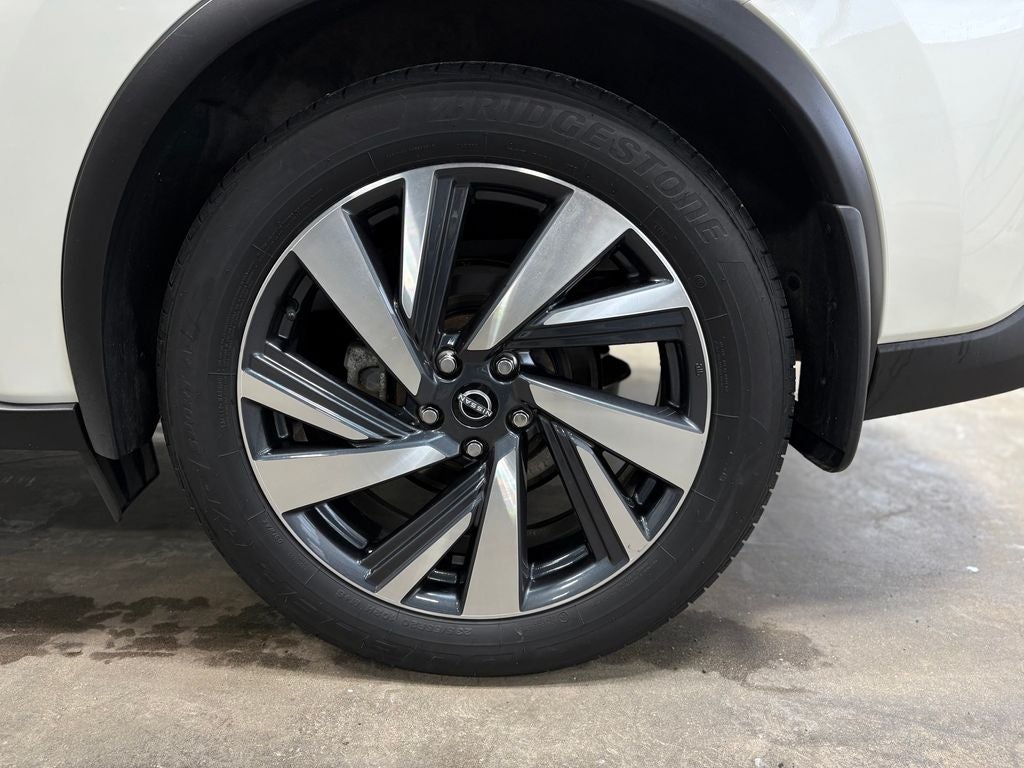 2024 Nissan Murano SL Power moonroof & Navigation System