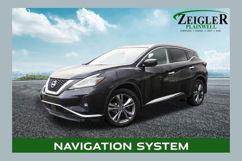 2023 Nissan Murano Platinum Power moonroof & Navigation System