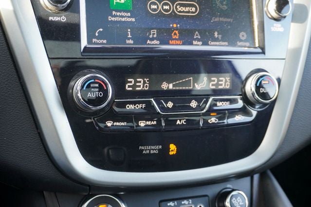 2023 Nissan Murano Platinum Power moonroof & Navigation System