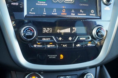 2024 Nissan Murano Platinum Power moonroof & Navigation System