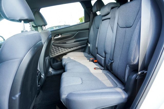 2023 Hyundai Santa Fe SEL Navigation System & Apple CarPlay & Android Auto