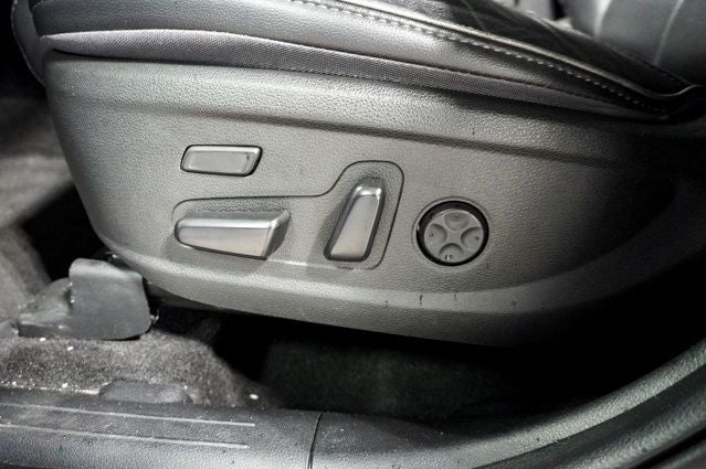 2022 Hyundai Santa Fe Limited Navigation System & Power moonroof