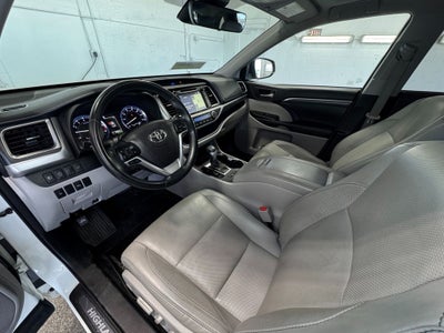 2017 Toyota Highlander Limited