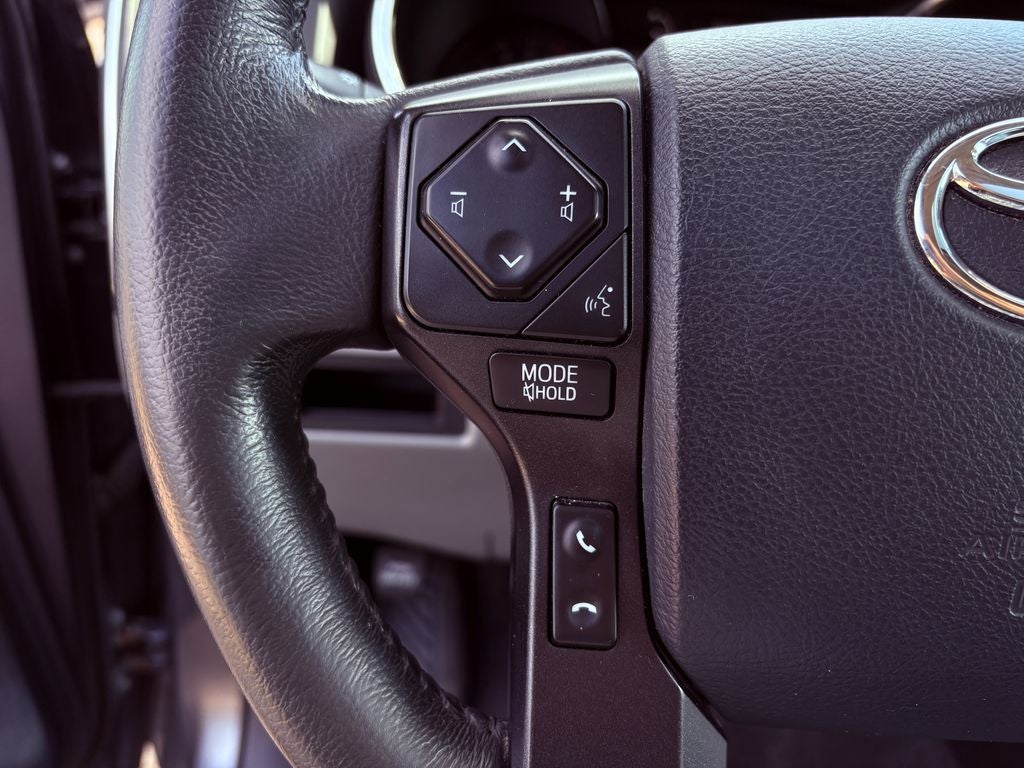 2020 Toyota Sequoia Limited Power moonroof