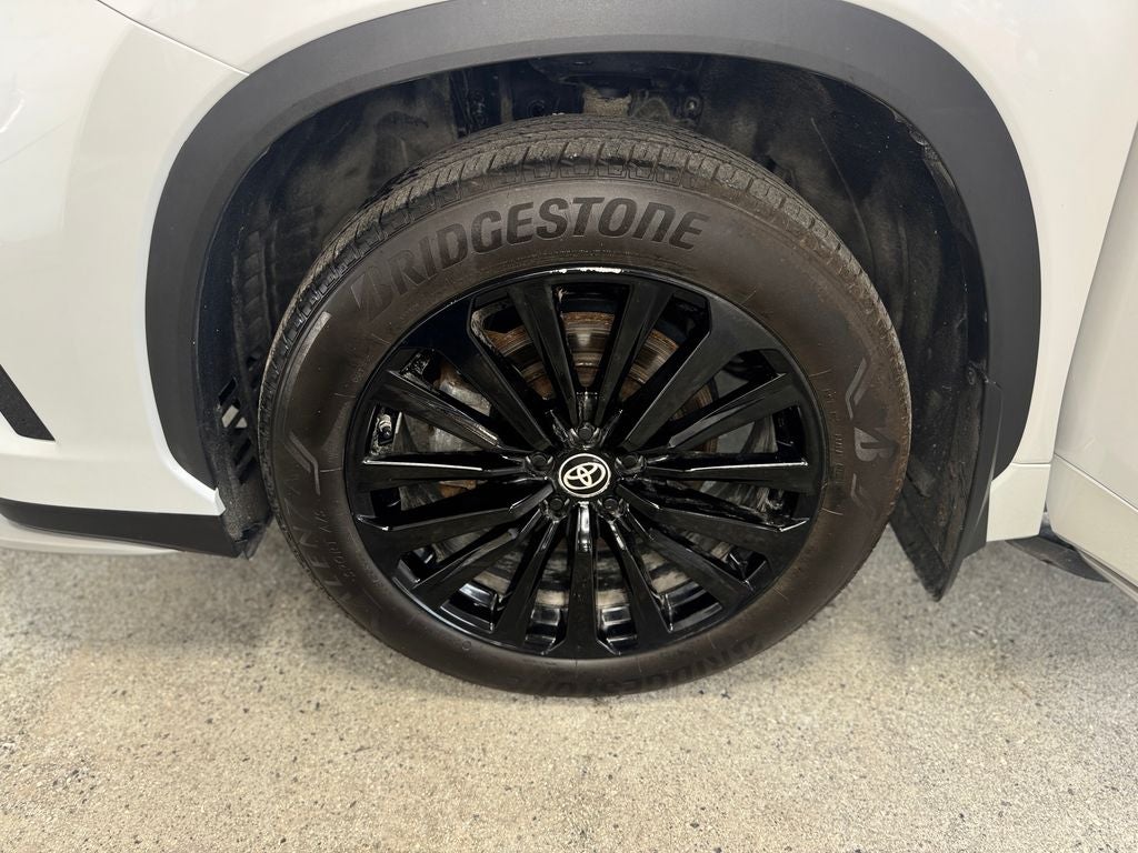 2024 Toyota Highlander Platinum