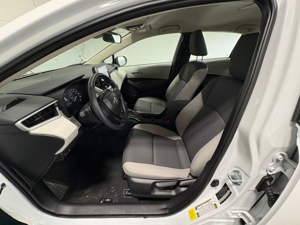 2025 Toyota Corolla LE Apple CarPlay/Android Auto